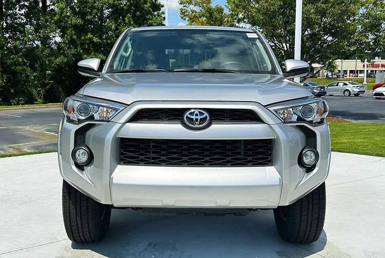Toyota 4Runner Grill Hendrick Cars.jpg