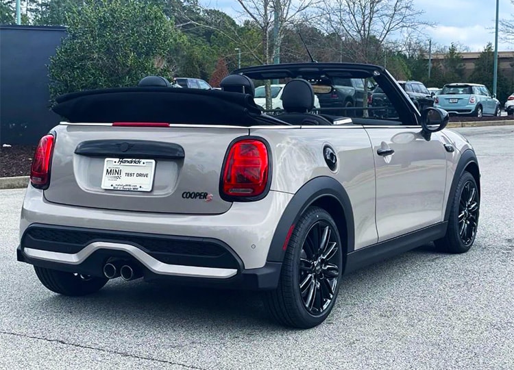 MINI Cooper convertible Hendrick Cars.jpg