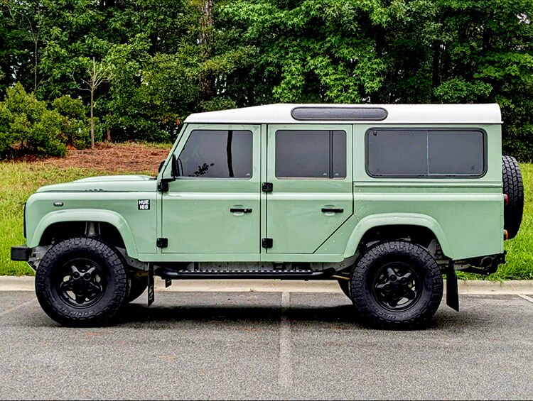 Land Rover Defender3 Hendrick Cars.jpg
