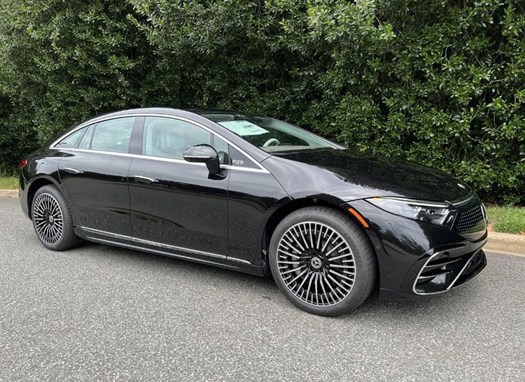 Mercedes EQS Sedan angle Hendrick Cars.jpg