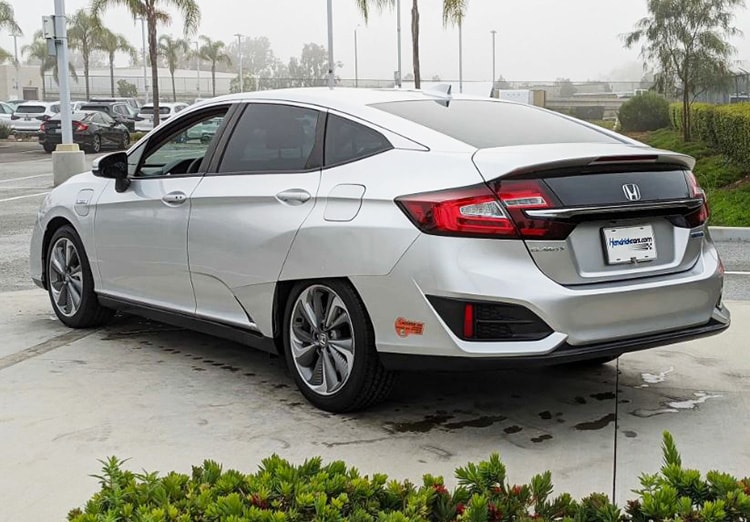 Honda Clarity 3 Hendrick Cars.jpg