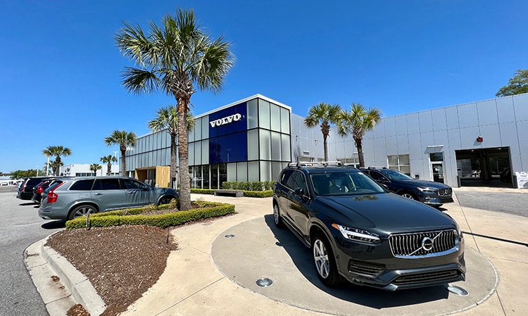 Hendrick Cars Volvo of Charleston.jpg
