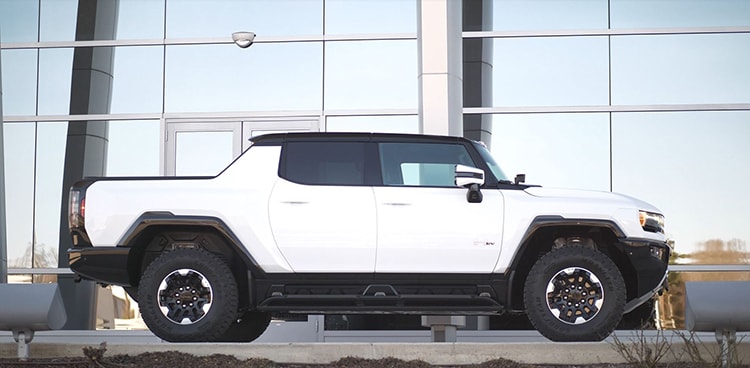 GMC HUMMER EV EXTRACT MODE 750px.jpg