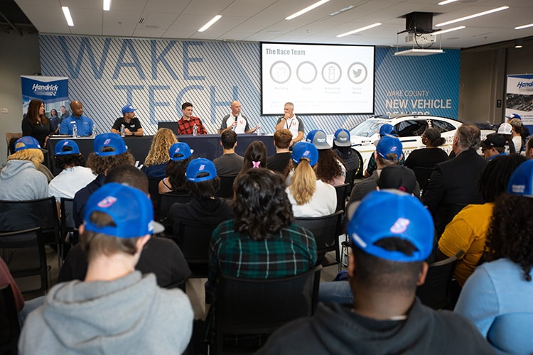 HGSG stage presentation Vernon Malone.jpg