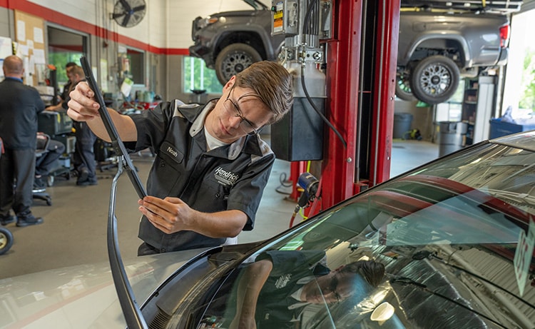 Windshield Wiper Check Hendrick Cars.jpg